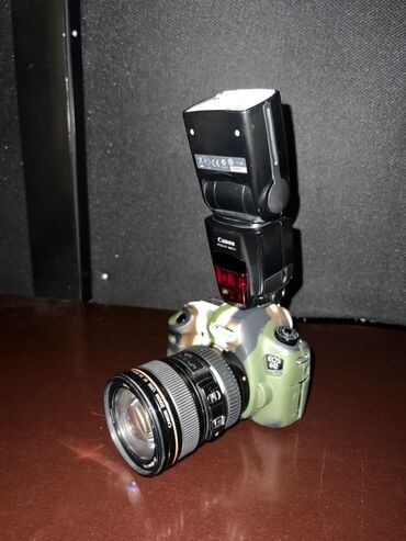 Фотоаппараты: Фотоаппарат Canon 6D в хорошем состоянии В комплект идут Сумка для