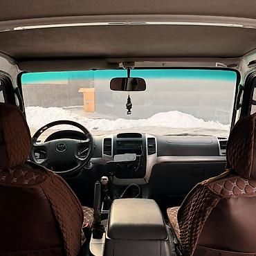 Toyota: Toyota Hiace: 2013 г., 2.8 л, Механика, Дизель, Минивэн — 9