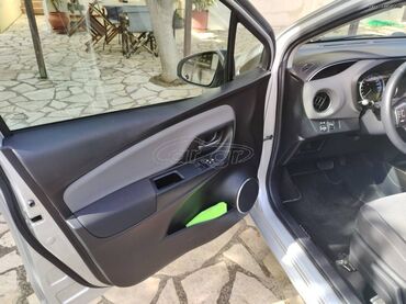 Toyota: Toyota Yaris: 1.5 l. | 2016 έ. Χάτσμπακ — 12