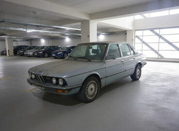 BMW: BMW 520: 1977 г., 2.5 л, Механика, Бензин, Седан — 1