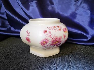 Stare vaze i dekor: Vaza nova 80te. Bareuther Waldesassen Bavaria. Nemacki porcelan,sve — 2