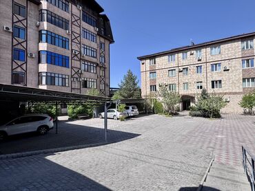 Продажа квартир: 3 комнаты, 75 м², Индивидуалка, 3 этаж, Евроремонт
