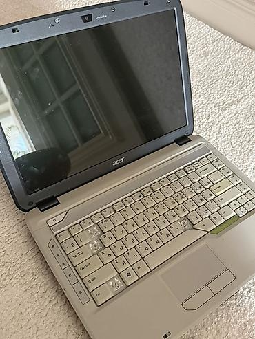 Acer: Acer noutbuk Xüsusiyyətlər: - Ekran: təxminən 15.4" geniş ekran, üst — 1
