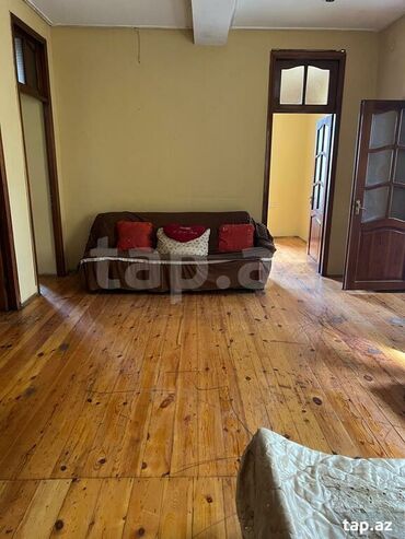 Uzunmüddətli kirayə mənzillər: Qaracuxurda heyet evi kiraye verilir 4 otaq metbex hamam tualet evin — 10