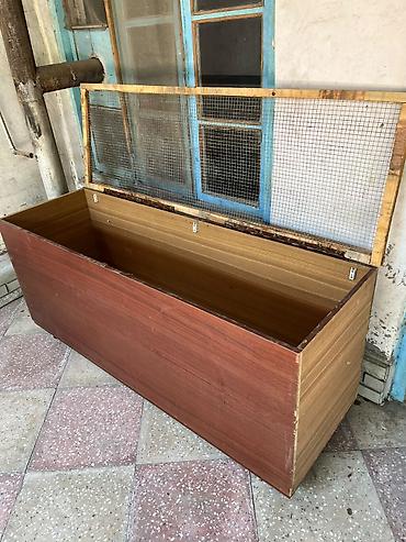 Taxta toyuq/broyler civcivləri üçün böyütmə qutusu (brooder) lalafo.az -da Taxta toyuq/broyler civcivləri üçün böyütmə qutusu (brooder)