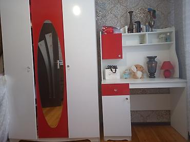 detskiy stulchik: Uşaq/yeniyetmə otağı üçün mebel dəsti Dəst tərkibi: - 3 qapılı paltar — 1