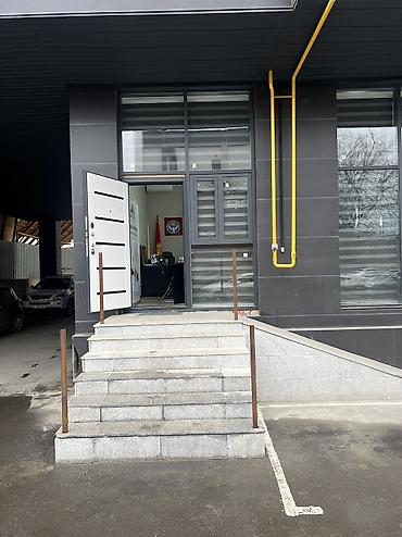 мкр сдаю: Продажа офисов 40 м², С ремонтом, Многоэтажное здание, 1 этаж — 9