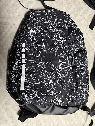 камуфляжная: Рюкзаки Nike Elite – спортивные и городские модели - Форм‑фактор — 1