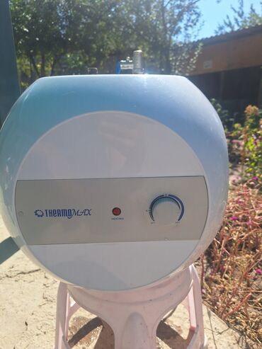 Водонагреватель Thermomax (накопительный) - Компактный круглый корпус