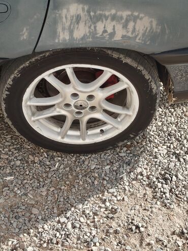 diskler r16: İşlənmiş Disk təkər 215 / 50 / R 17, 5 Boltlu