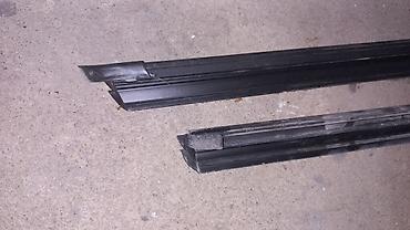 dn8: SONATA DN8 Пара внешних уплотнителей-бархоток стекла дверей (верхняя — 4