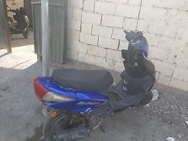 gilera runner: Скутер бензиновый, с документами. Основные характеристики: - Кузов — 7