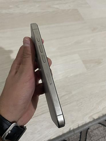 iphone cr: IPhone 15 Pro, 6.1" - Цвет: тёмный (виден в чёрном бампере/чехле). - — 10