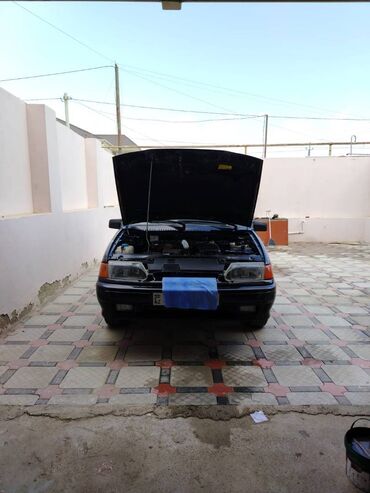 VAZ (LADA): VAZ (LADA) 2115 Samara: 1.6 l | 2011 il 184023 km Sedan — 8