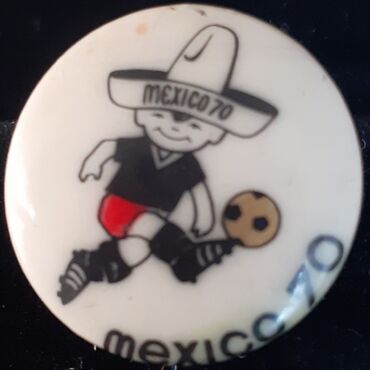 İncəsənət və kolleksiyalar: 1970 çi il Futbol üzrə dünya çempionatı Mexiko70 döş nişanı,orginal
