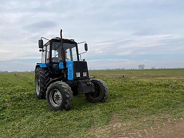 Traktorlar: Belarus 892 traktor - Marka/model: Belarus 892 (ön kapotda qeyd — 6
