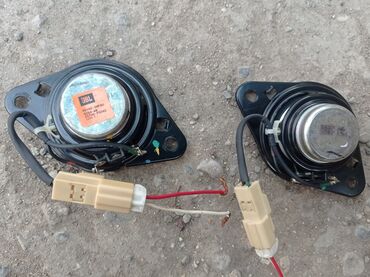 Amortizator yastıqları: 2eded prius disq kalpakti biri 10m cüt 15verem. prius şit üsdü jbl — 2