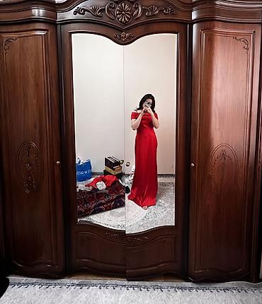 красно степная: Вечернее платье, Классическое, Длинная модель, Атлас, Без рукавов, M — 1