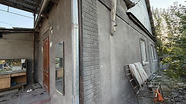Продажа полдома: Продается пол дома с участком и огороженным двором. Район нового at lalafo.kg — 15 Продажа полдома: Продается пол дома с участком и огороженным двором. Район нового — 15