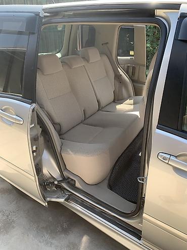 Унаа сатуу: Toyota Raum: 2003 г., Автомат, Бензин — 10