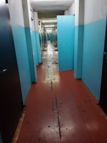 Продажа комнат: Сдаётся просторная комната-студия с отдельным входом. Светлая — 9