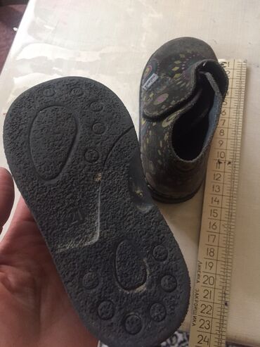 Uşaq ayaqqabıları: Botinkalar, sapoqlar 1-4 yashli uwaqlarchun chox rahat . Her bir -da lalafo.az — 5 Uşaq ayaqqabıları: Botinkalar, sapoqlar 1-4 yashli uwaqlarchun chox rahat . Her bir — 5