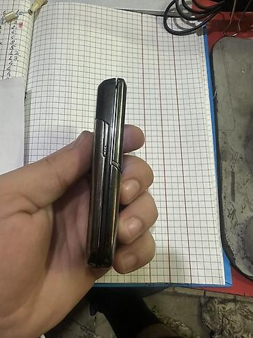 Мобильные телефоны: Nokia цвет - Серебристый, Кнопочный — 3