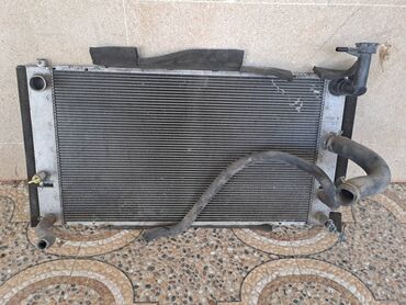 Ehtiyat hissələri: Prius 20 kuza orginal su radiatoru.Gəncədədir