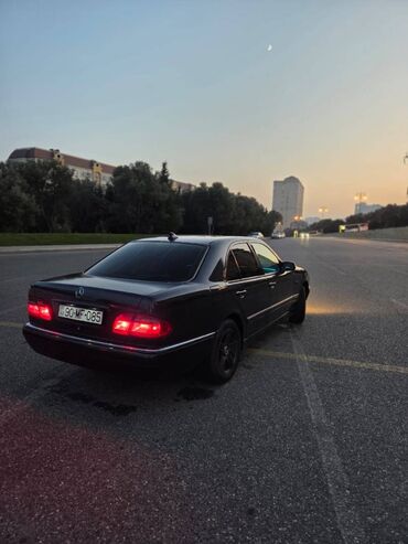 Mercedes-Benz: Mercedes-Benz W210 • 1997 (VIN üzrə 1998) Avtomobil tam olaraq — 13