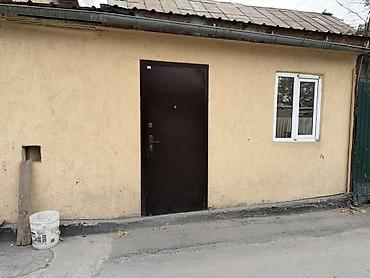 Продается Описание: - Отдельный вход с улицы через металлическую at lalafo.kg Продается Описание: - Отдельный вход с улицы через металлическую