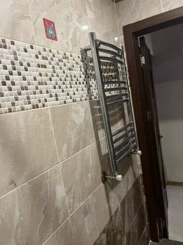 Uzunmüddətli kirayə mənzillər: Kirayə üçün tam mebel və məişət texnikası ilə təchiz olunmuş 1 otaqlı — 5