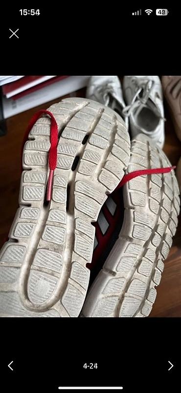 nike react: За все кроссовки 400 сомов (все в удовлетворительном состоянии — 4