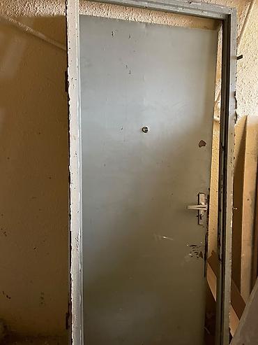 Metalkapı və qutu (çərçivə) dəsti - Material: polad/metal qapı vərəqi