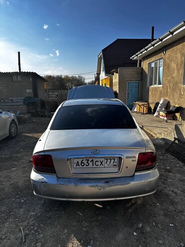 обмен с доплатой: Hyundai Sonata: 2004 г., 1.4 л, Автомат, Бензин, Седан