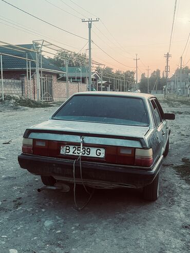 Audi: Audi 80: 1986 г., 1.8 л, Механика, Бензин, Седан