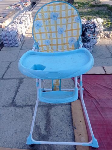 детское складное кресло: Автокресло, цвет - Голубой, Б/у
