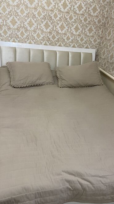 железный кроват сокулук: Спальный гарнитур, Двуспальная кровать, цвет - Бежевый, Б/у