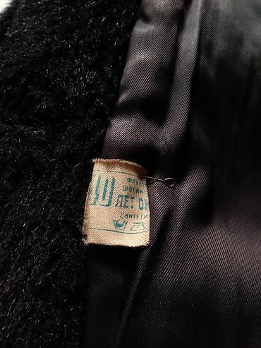 Плащи: Продаю женскую верхнюю одежду, всё б/у: 1. Шуба женская — 10