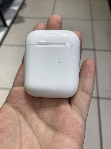 телефон ж1: Продаю Air Pods 2 поколения Оригинал Коробки нету Работают очень