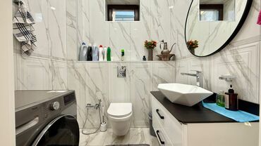 Долгосрочная аренда домов: 330 м², 5 комнат, Забор, огорожен, Балкон застеклен, Евроремонт at lalafo.kg — 16 Долгосрочная аренда домов: 330 м², 5 комнат, Забор, огорожен, Балкон застеклен, Евроремонт — 16