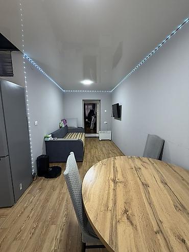 думал: 3 комнаты, 94 м², 2 этаж, Косметический ремонт — 4