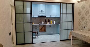 Duş kabinaları, arakəsmələr: Yeni Üstü açıq kabina, Künc üçün, Pulsuz çatdırılma — 25