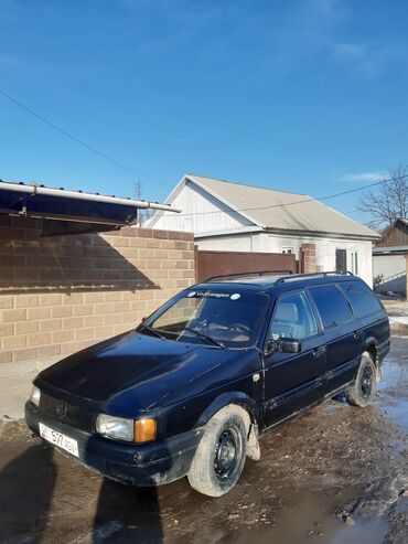 Volkswagen: Volkswagen Passat: 1991 г., 1.8 л, Механика, Бензин, Универсал