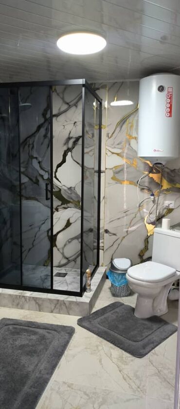 Посуточная аренда квартир: 1 комната, Круглосуточное заселение, Постельное белье, Душевая кабина — 12