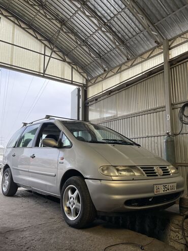 работа курьером с личным авто: Volkswagen Sharan: 1997 г., 2.8 л, Механика, Бензин, Минивэн