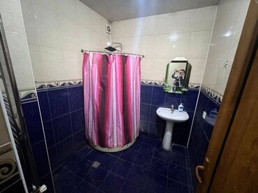 Uzunmüddətli kirayə mənzillər: Nərimanov rayonu,Nərimanov metrosuna yaxın,Elvetin binasında,2 — 4