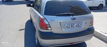 Kia: Kia Rio: 1.4 l | 2007 il Hetçbek — 4