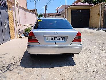 mersedes a klas: Mercedes-Benz C-Sinfi (W202) sedan - Gümüşü rəng, 4 qapı, arxa — 4