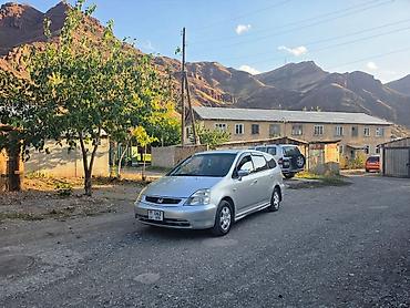 Honda Stream: 2001 г., 1.7 л, Автомат, Бензин, Универсал