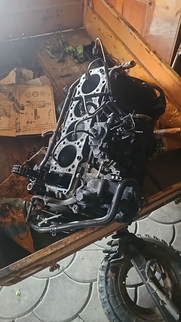 Двигатели, моторы и ГБЦ: Дизельный мотор Mitsubishi 2.8 л, Оригинал, Япония